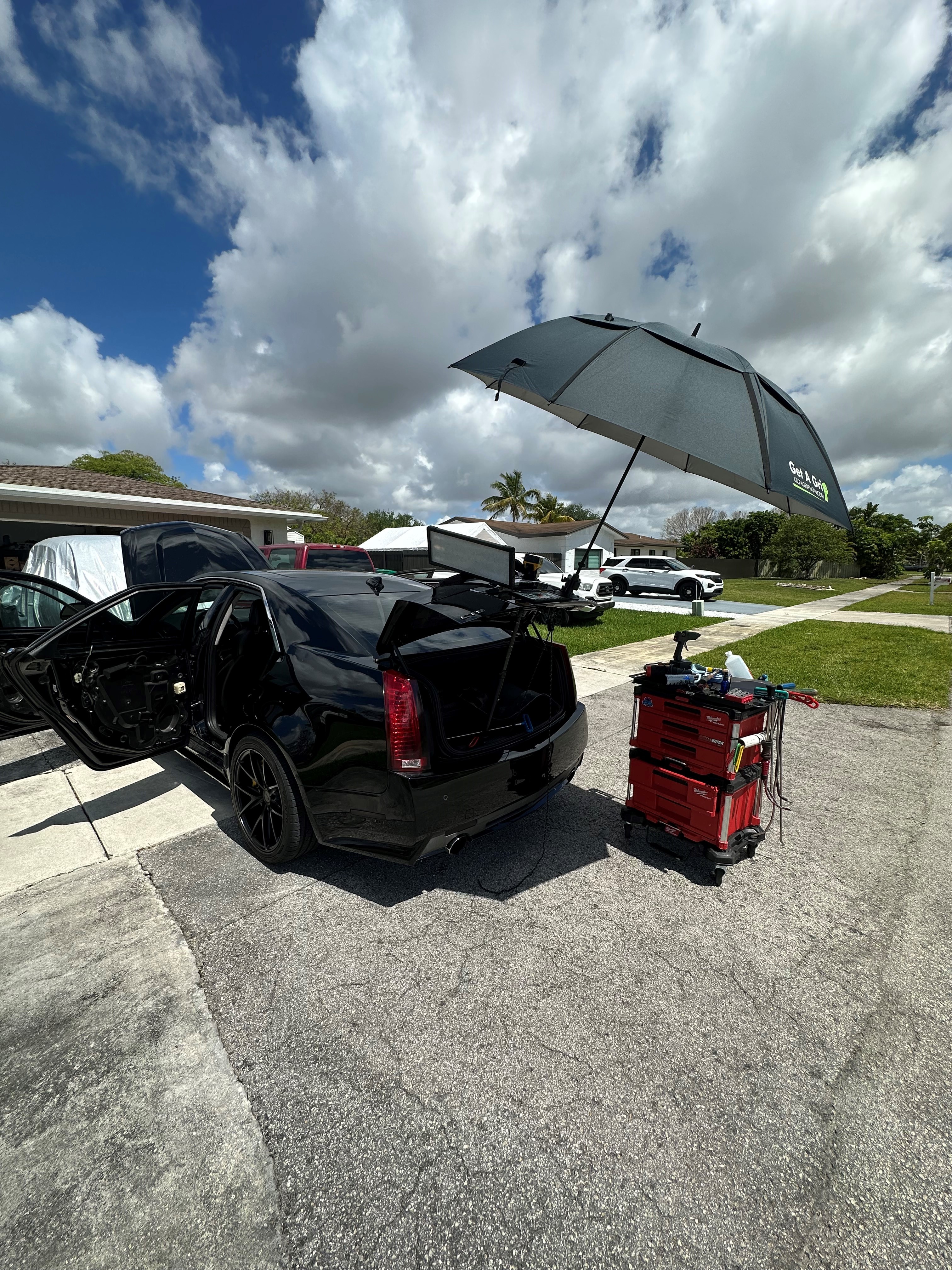 After paintless dent repair — panel restored to factory finish, Caliber PDR Miami