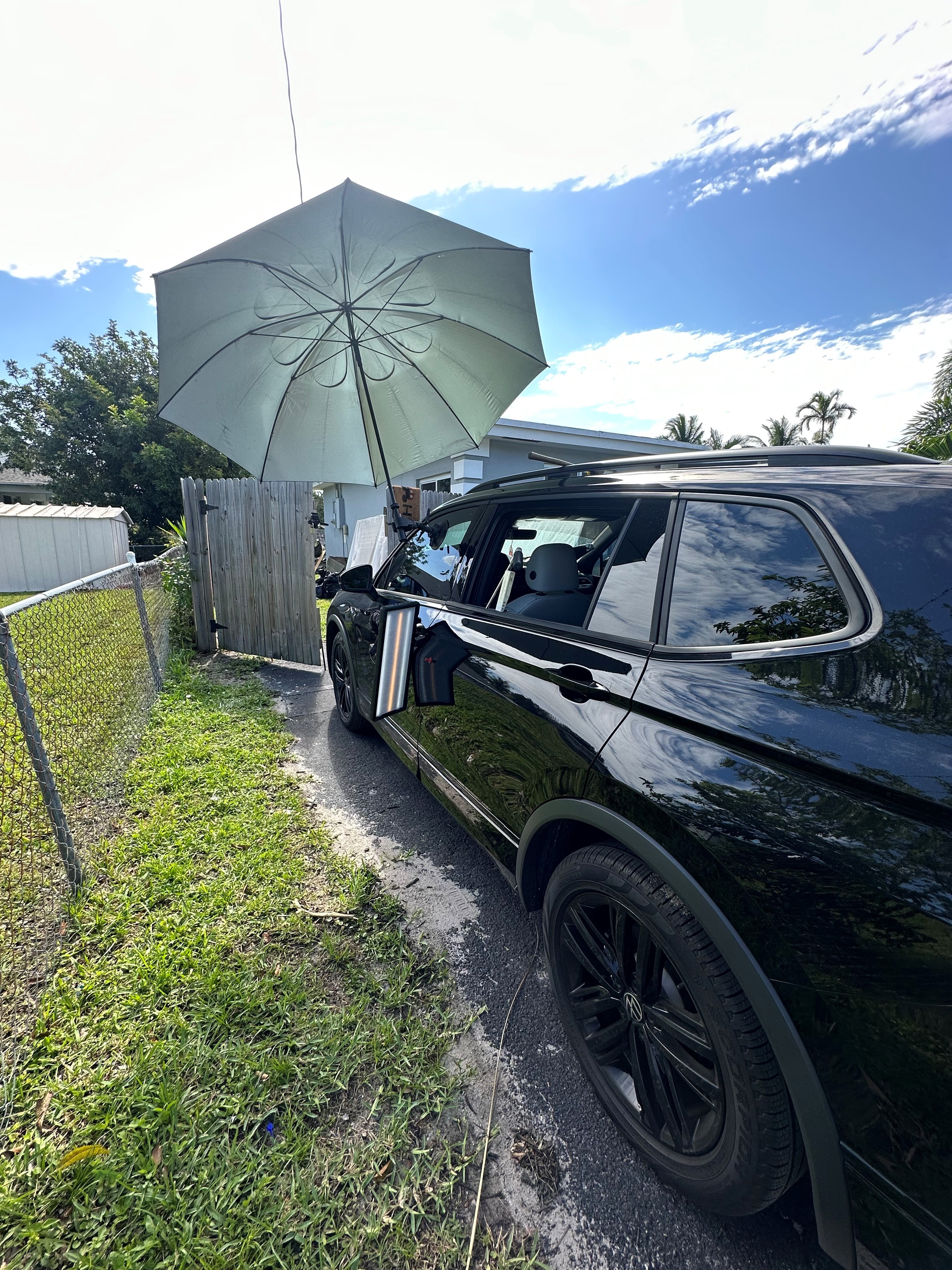 Edge crease paintless dent repair on a Volkswagen Atlas, Miami